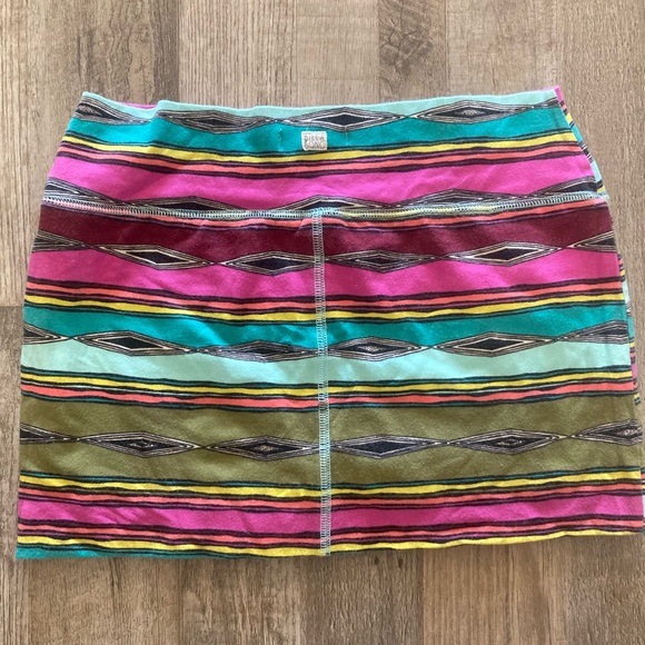 Billabong skirt Aztec print colorful - Picture 3 of 5